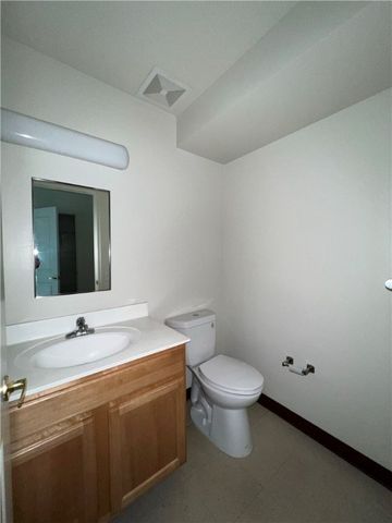 809 3rd St, Clairton, PA 15025