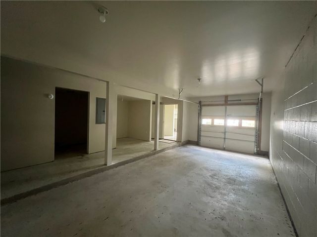 809 3rd St, Clairton, PA 15025