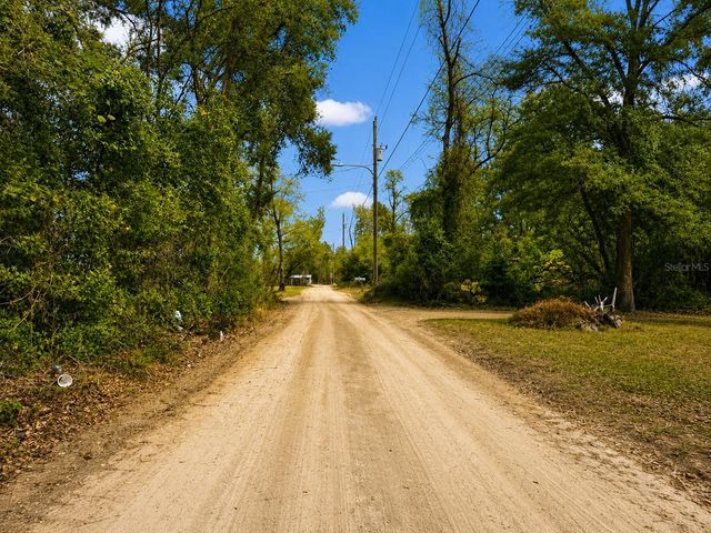 20710 STEWART ROAD, Dade City, FL 33523