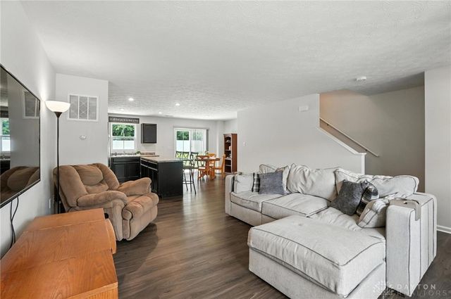 2692 Kingman Drive, Xenia, OH 45385