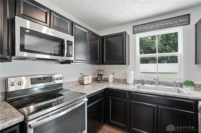 2692 Kingman Drive, Xenia, OH 45385