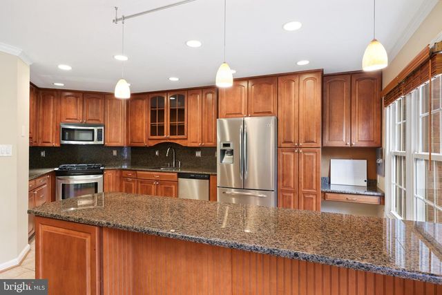 2243 KINGS GARDEN WAY, Falls Church, VA 22043