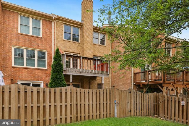 2243 KINGS GARDEN WAY, Falls Church, VA 22043