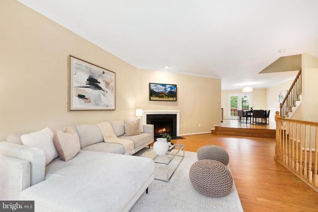 2243 KINGS GARDEN WAY, Falls Church, VA 22043