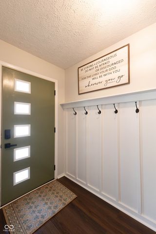529 Lawndale Drive, Plainfield, IN 46168