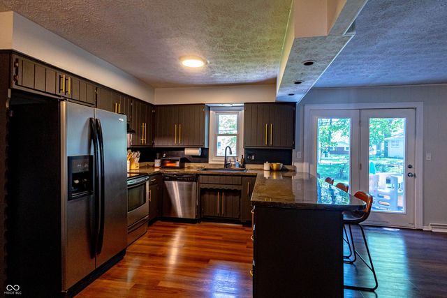 529 Lawndale Drive, Plainfield, IN 46168