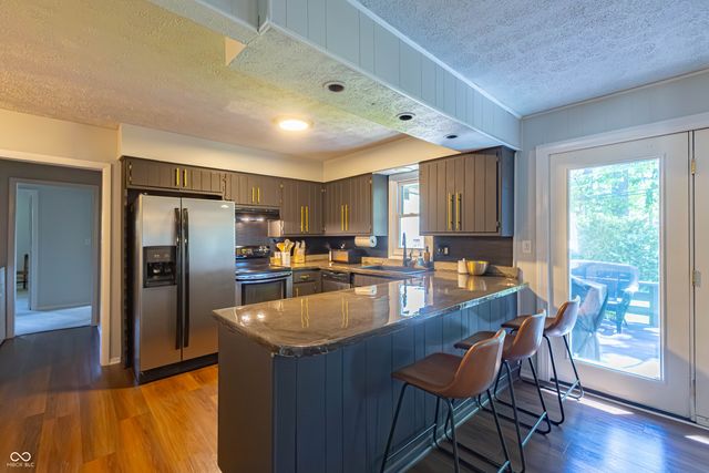 529 Lawndale Drive, Plainfield, IN 46168