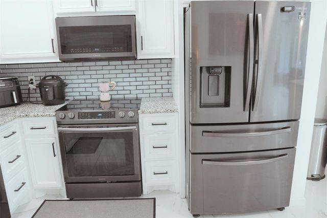 143 County Road 5134, Cleveland, TX 77327