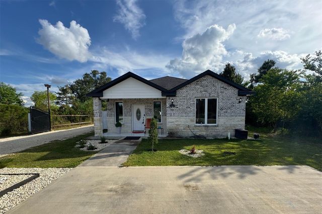 143 County Road 5134, Cleveland, TX 77327