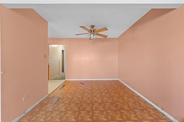 7920 149th Avenue, Lindenwood, NY 11414