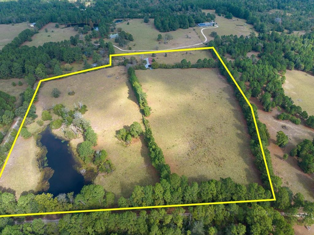 000 Loma Road, Bedias, TX 77831