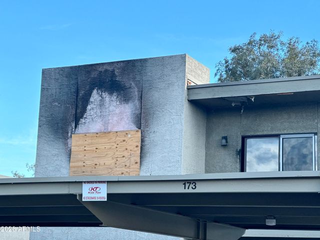 2825 E PARADISE Lane, Phoenix, AZ 85032