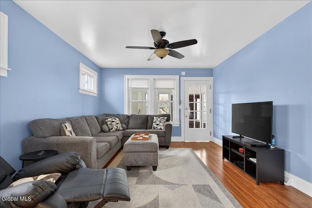 36 Frost Place, Albany, NY 12205