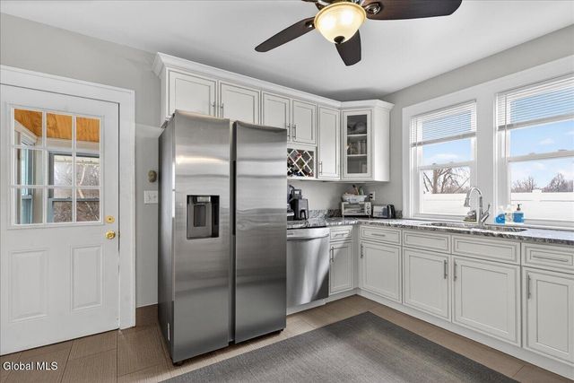 36 Frost Place, Albany, NY 12205