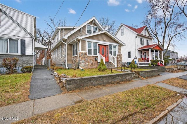 36 Frost Place, Albany, NY 12205