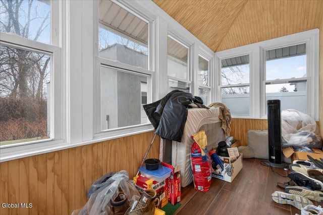 36 Frost Place, Albany, NY 12205