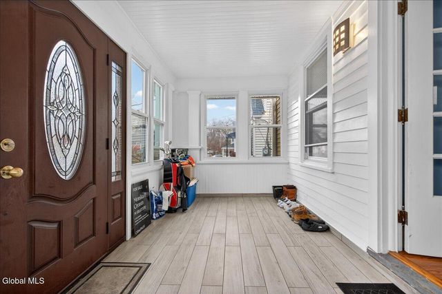 36 Frost Place, Albany, NY 12205