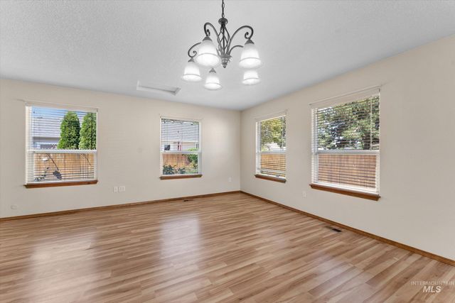 2220 Andy Pl, Nampa, ID 83651