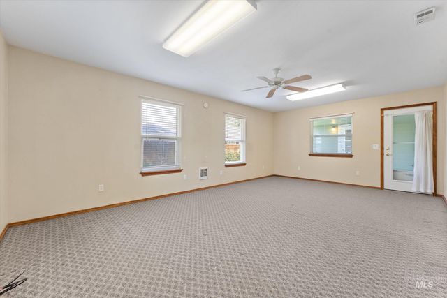 2220 Andy Pl, Nampa, ID 83651