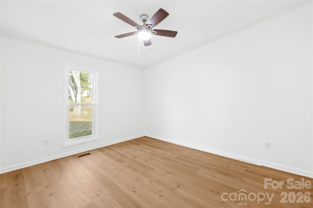 8122 Strawberry Point Drive, Charlotte, NC 28215