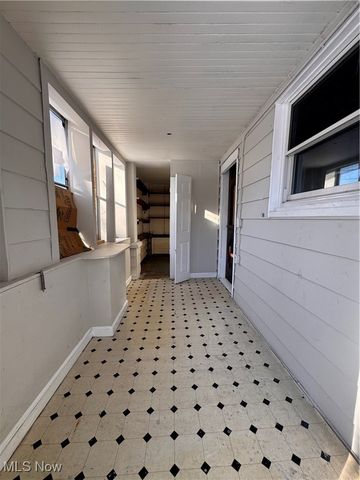 7115 Park Avenue, Cleveland, OH 44105