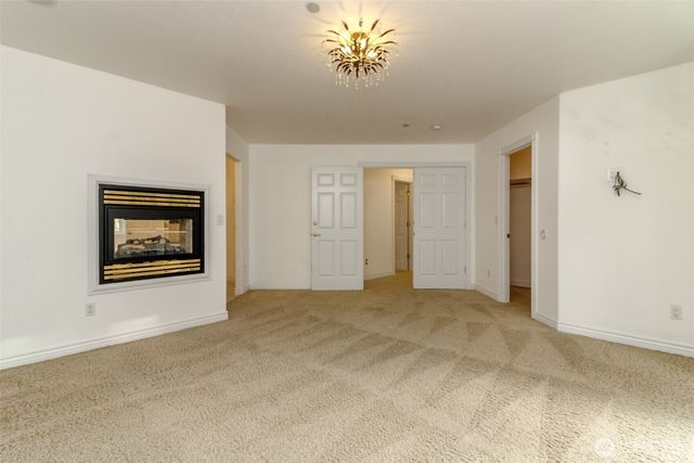 7033 Phillips Road SW, Lakewood, WA 98498