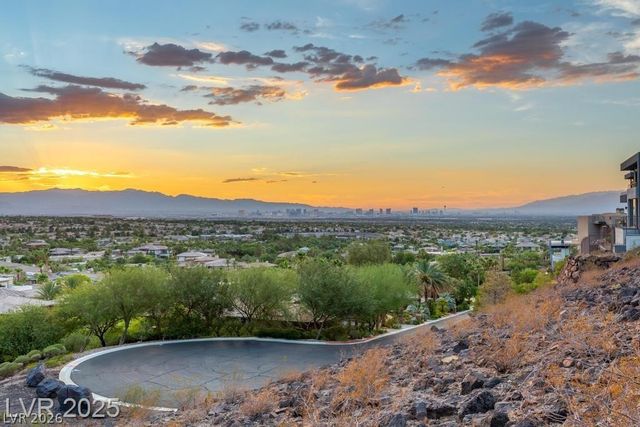 1626 Liege Drive, Henderson, NV 89012