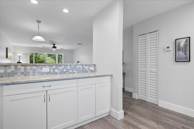 178 Lake Susan Lane, West Palm Beach, FL 33411