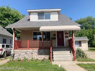 23360 Carlisle Avenue, Hazel Park, MI 48030
