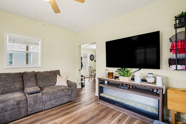 215 Smith Street, Mishawaka, IN 46544