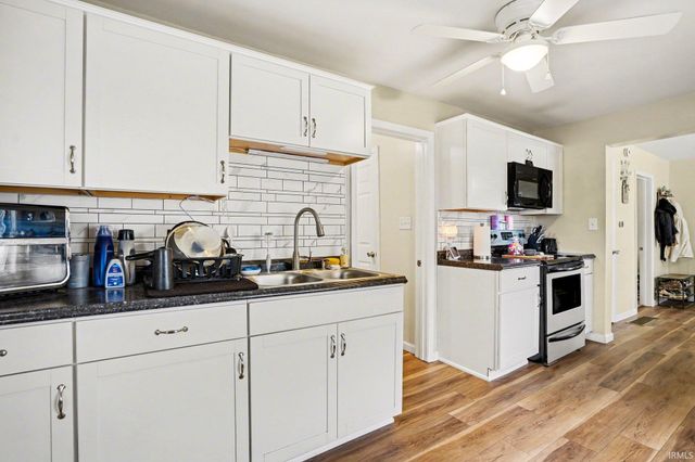 215 Smith Street, Mishawaka, IN 46544