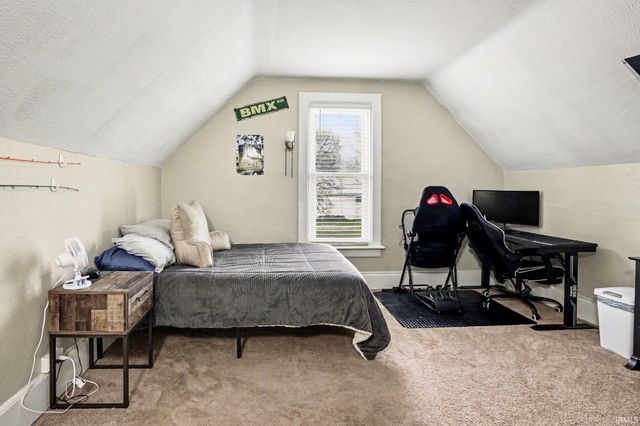 215 Smith Street, Mishawaka, IN 46544