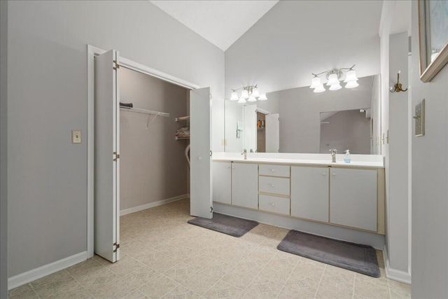 3504 Cheddington Lane, Lexington, KY 40502