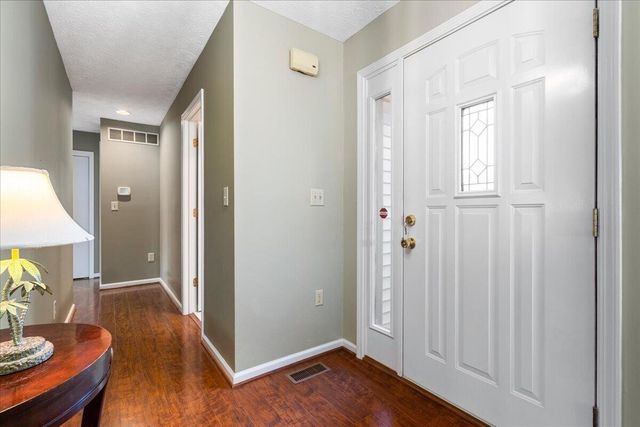 3504 Cheddington Lane, Lexington, KY 40502