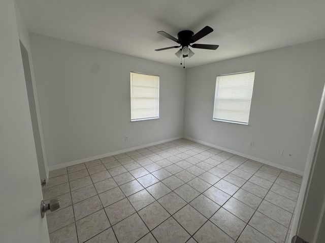 5010 Killarney Avenue A, Fort Pierce, FL 34951