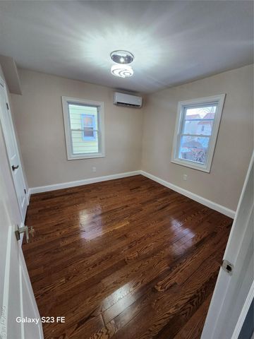 191-33 114th Road, Saint Albans, NY 11412