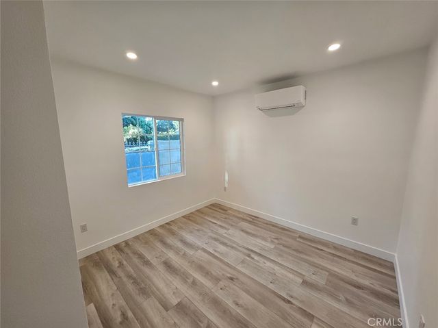 1401 S Rosewood 3, Santa Ana, CA 92707