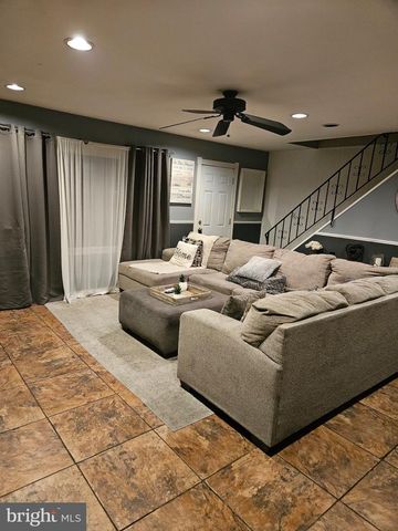15 PARSON LN, Willingboro, NJ 08046
