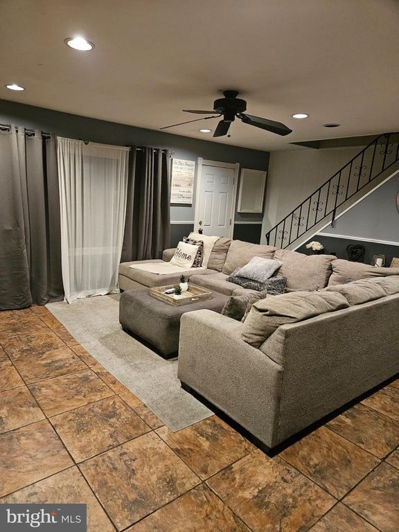 15 PARSON LN, WILLINGBOROUGH, NJ 08046 — photo 4