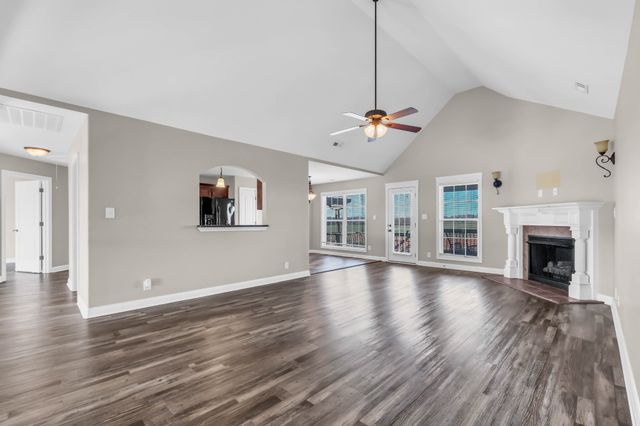 1817 Autumnwood Blvd, Clarksville, TN 37042