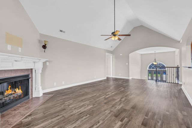 1817 Autumnwood Blvd, Clarksville, TN 37042