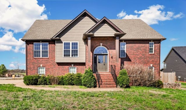 1817 Autumnwood Blvd, Clarksville, TN 37042