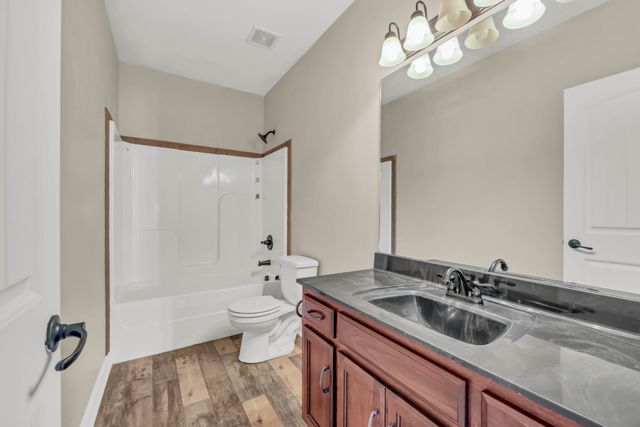 1817 Autumnwood Blvd, Clarksville, TN 37042