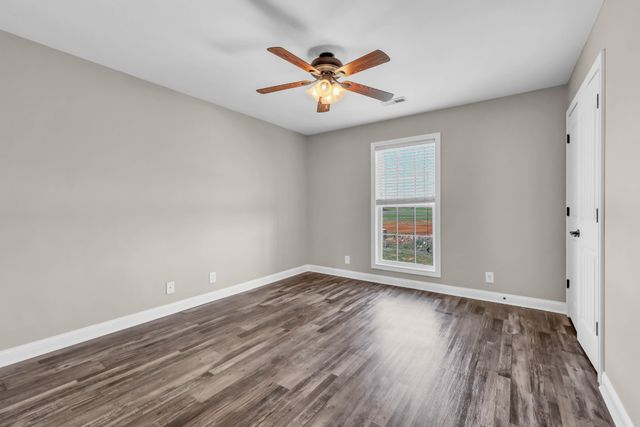 1817 Autumnwood Blvd, Clarksville, TN 37042