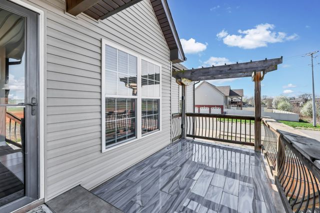 1817 Autumnwood Blvd, Clarksville, TN 37042