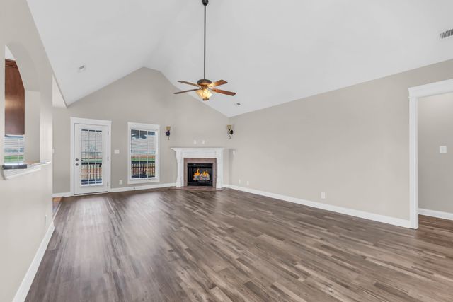 1817 Autumnwood Blvd, Clarksville, TN 37042