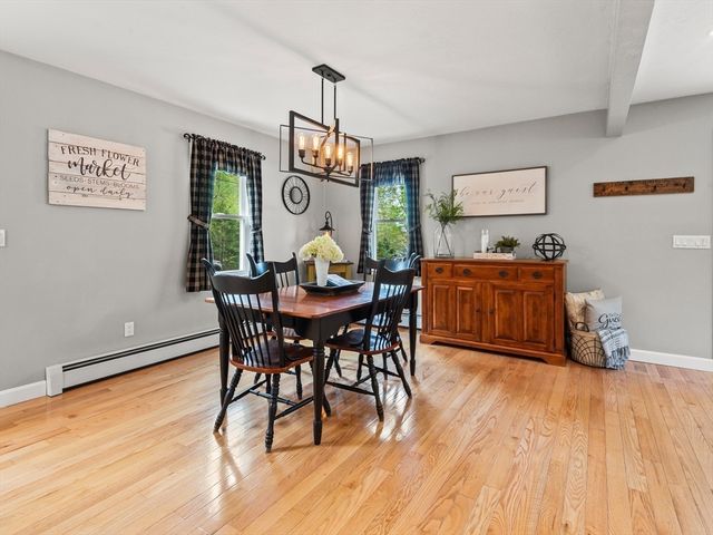 6 Maple Lane, Leicester, MA 01524