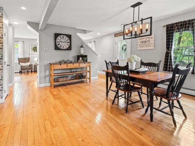 6 Maple Lane, Leicester, MA 01524