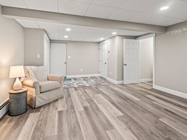 6 Maple Lane, Leicester, MA 01524