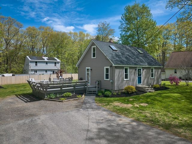 6 Maple Lane, Leicester, MA 01524